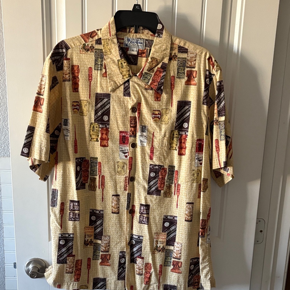 Vintage Kalakaua Aloha shirt Tiki hut design Made in Hawaii XL